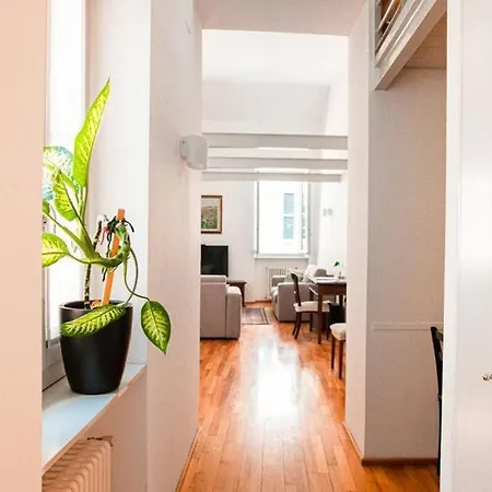 Apartment Cathedral Home, Of Como